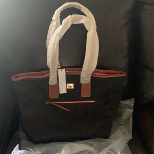 NWT Dooney & Bourke Black & Gold Nylon Tote